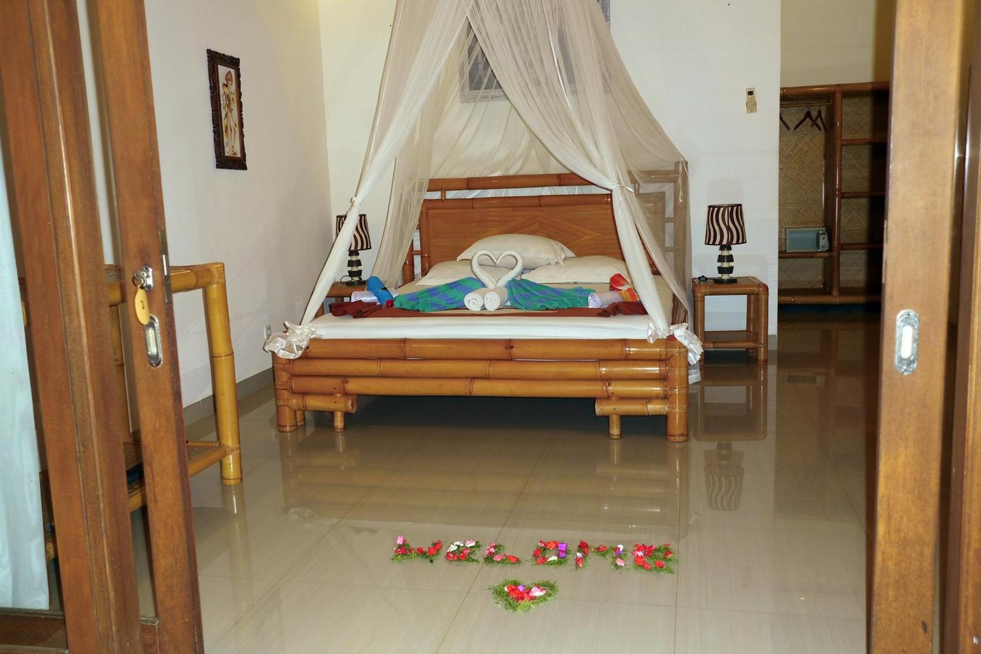 Alam Mimpi Bali Hotel Tejakula Exterior foto