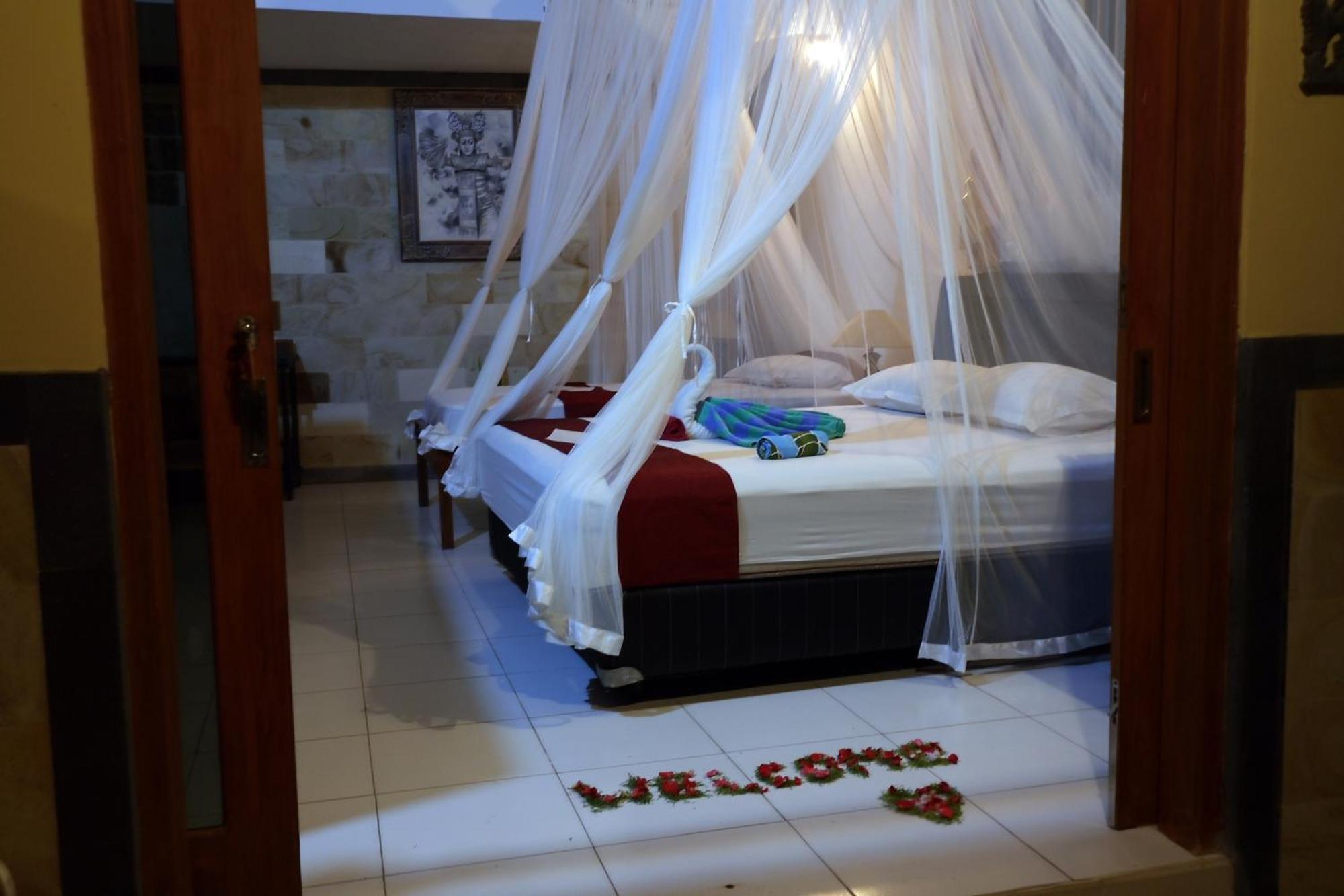 Alam Mimpi Bali Hotel Tejakula Exterior foto